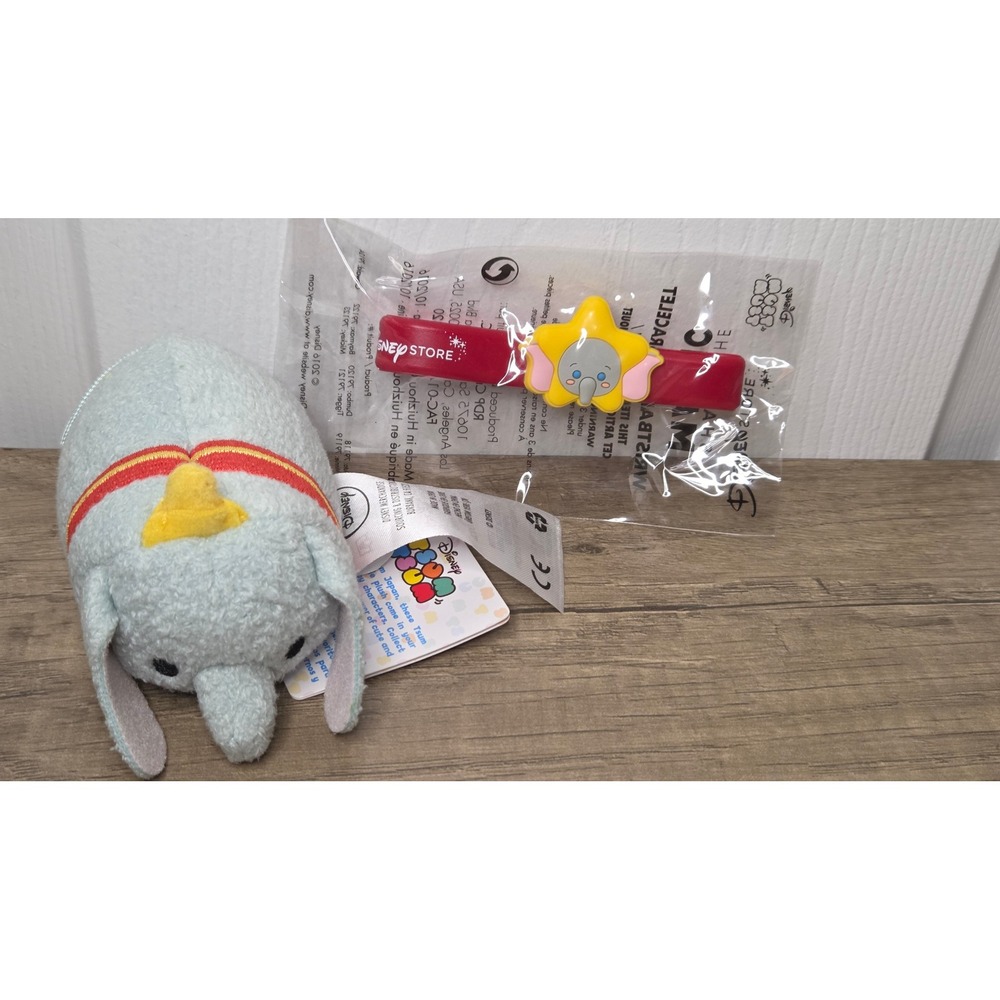 Disney Tsum Tsum Dumbo Mini Plush and Share the Magic Wristband Set New